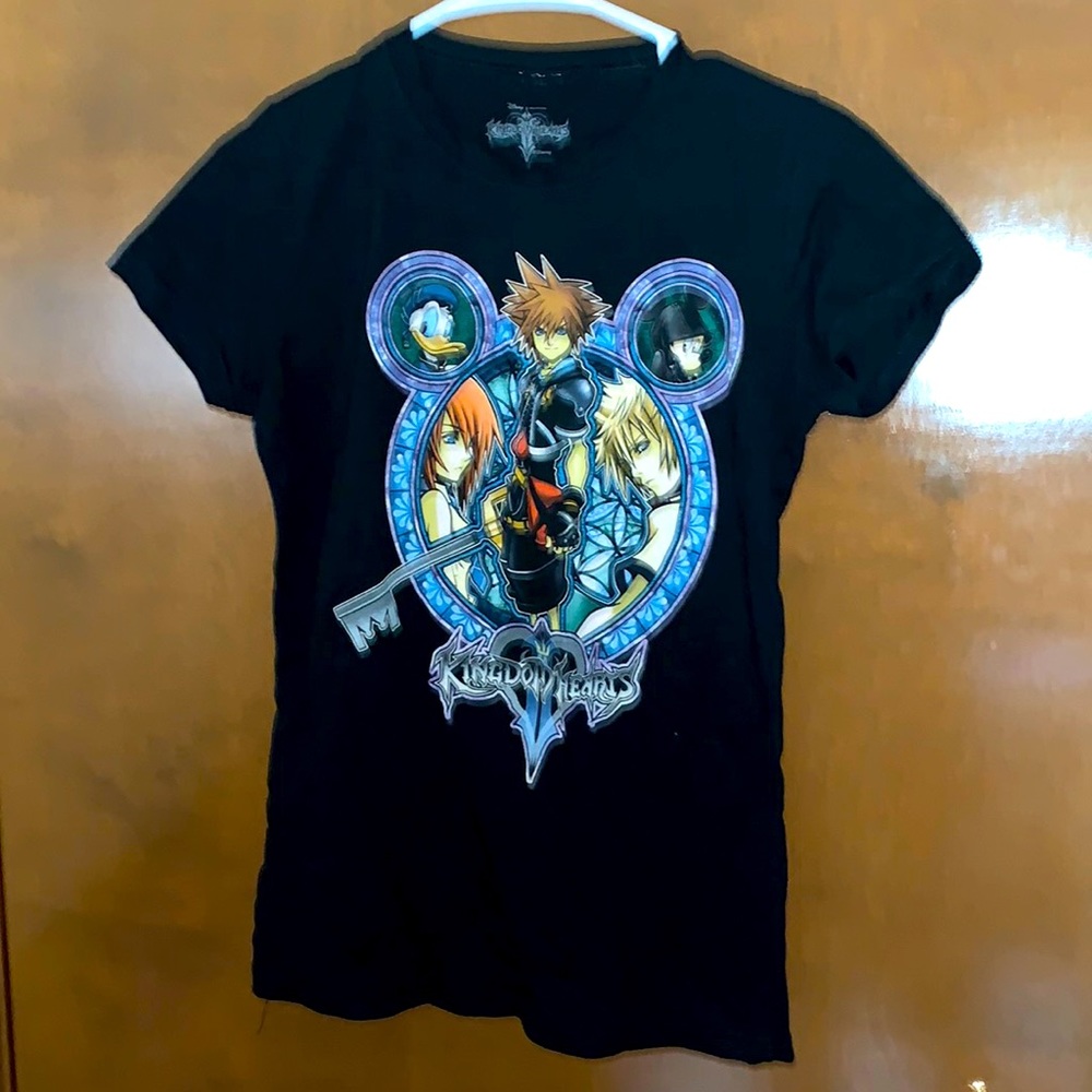 Medium juniors kingdom hearts tee